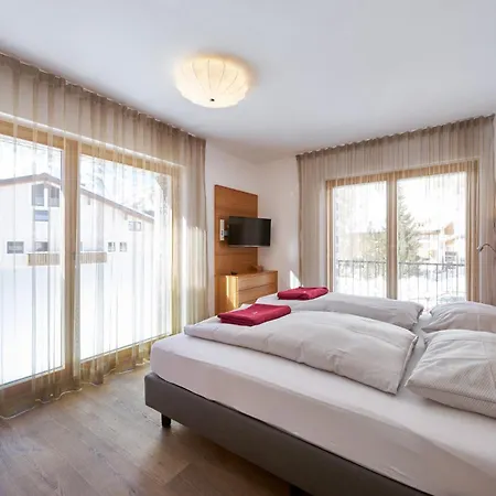 Grischuna Mountain Lodge *