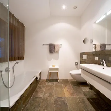 Grischuna Mountain 롯지