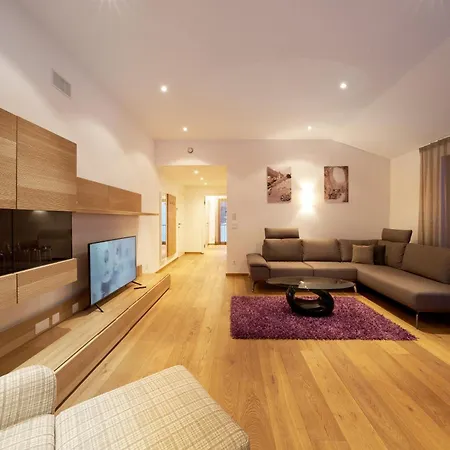 Grischuna Mountain 롯지 삼나운