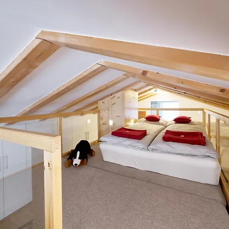 Grischuna Mountain Lodge *