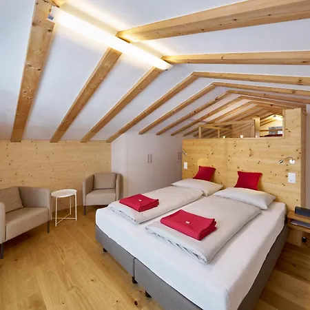 롯지 Grischuna Mountain 삼나운