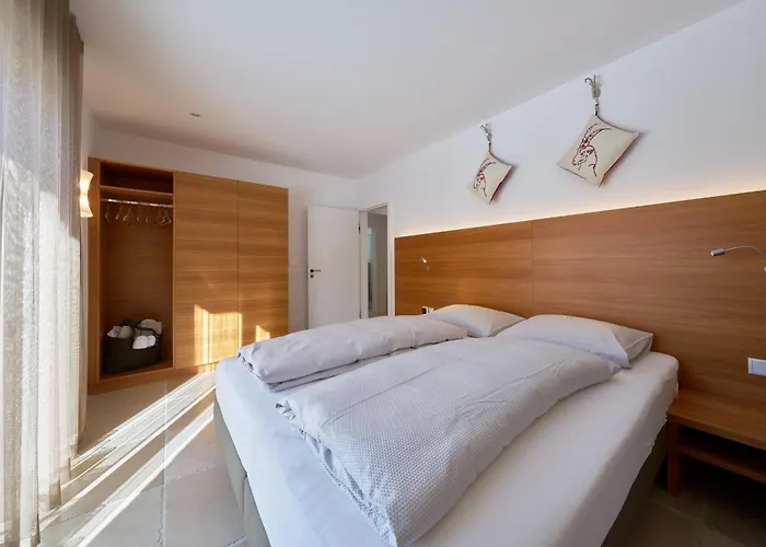 Grischuna Mountain * سامنون