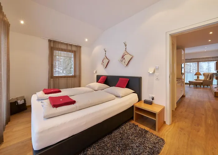 بيت خشبي Grischuna Mountain سامنون