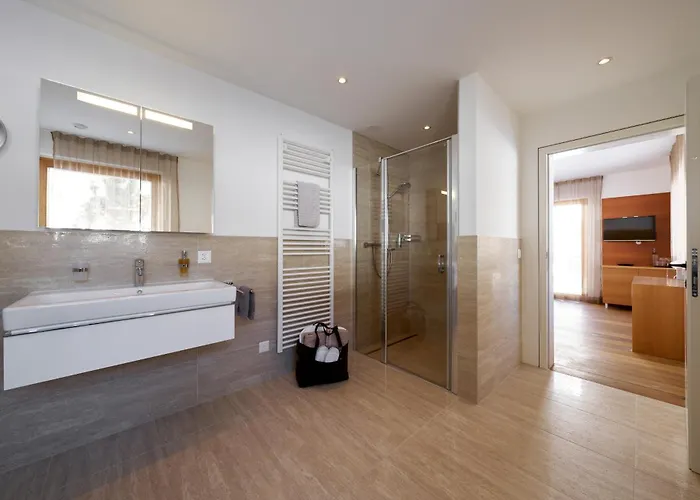 Grischuna Mountain بيت خشبي سامنون