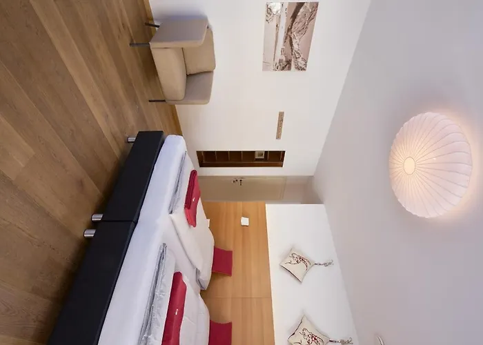 Grischuna Mountain بيت خشبي سامنون